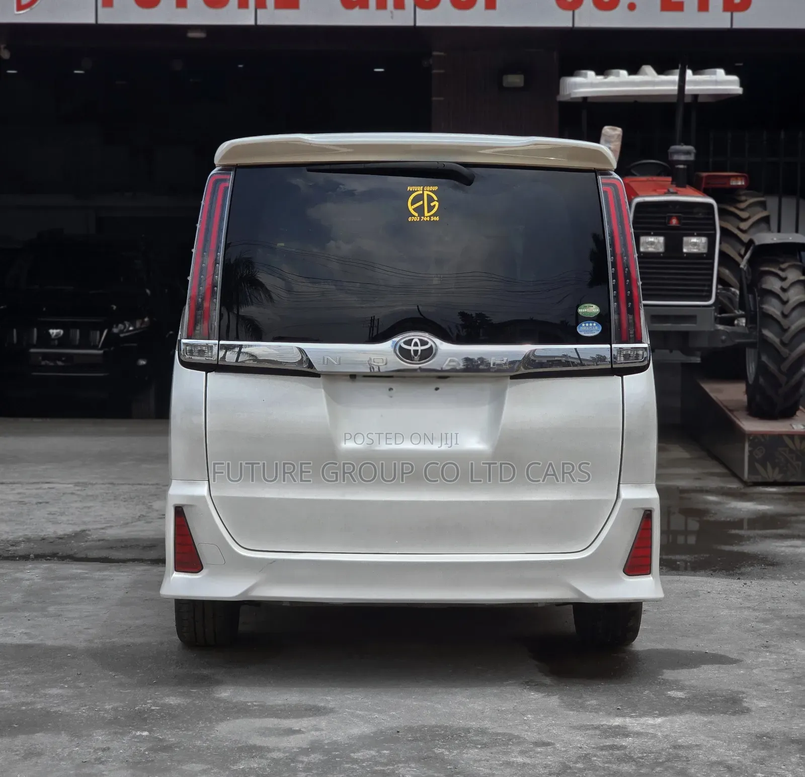 Toyota Noah 2017 White