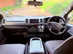 Toyota HiAce 2012 White