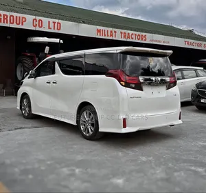 Toyota Alphard 2017 White