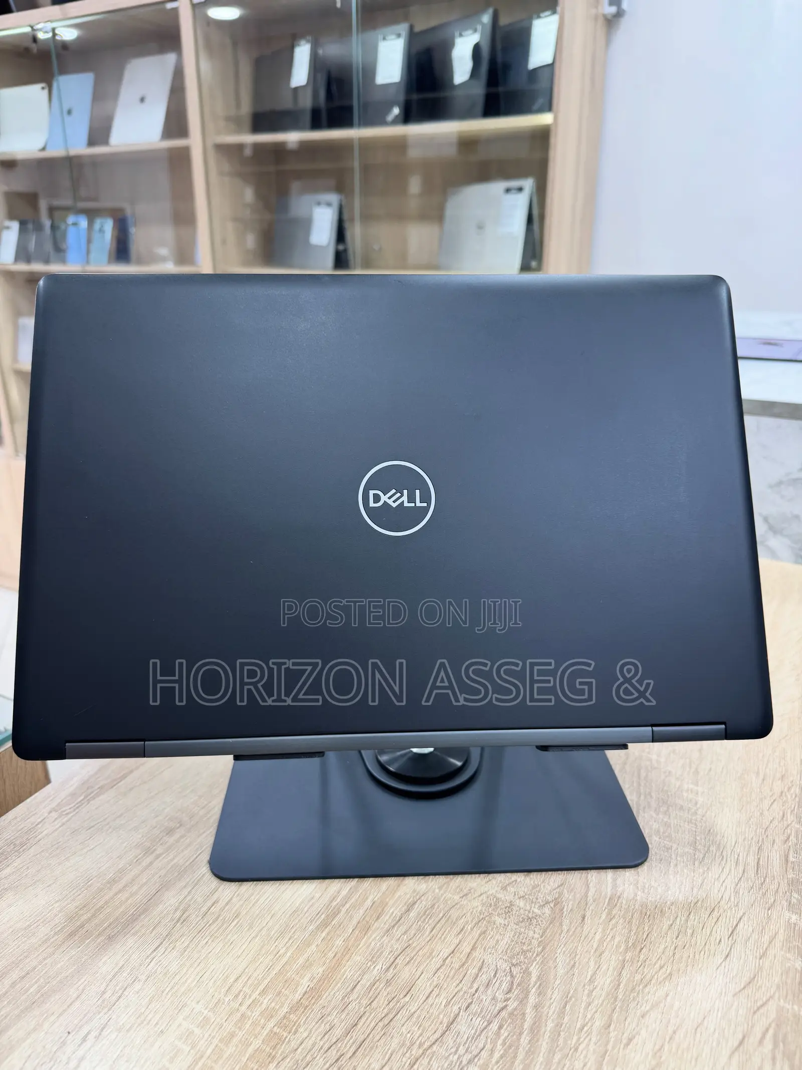 New Laptop Dell Latitude 5590 8GB Intel Core i5 SSD 256GB