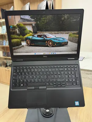 New Laptop Dell Latitude 5590 8GB Intel Core i5 SSD 256GB