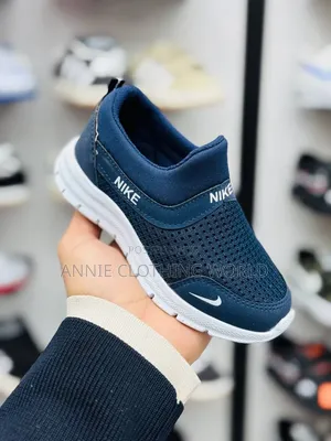 Boys Navy Blue Sneakers White Sole Size 30 - 35 Mesh Shoes