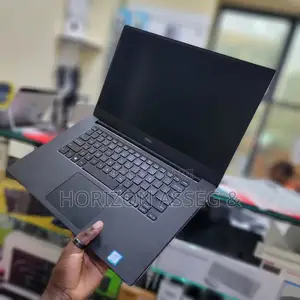 New Laptop Dell Precision 5530 8GB Intel Core i5 SSD 256GB
