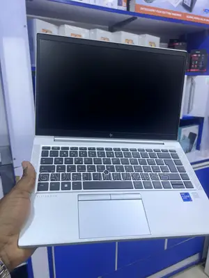 Laptop HP EliteBook 840 G8 8GB Intel Core i7 SSD 256GB