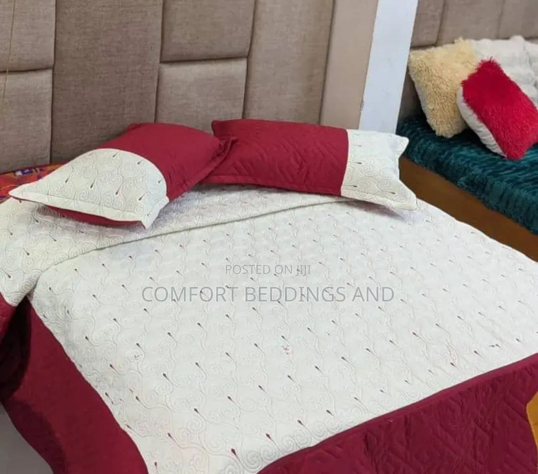 Grace Cotton Bedspreads Maroon 6 by 6