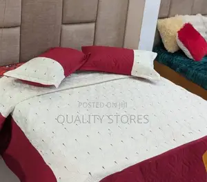 Grace Cotton Bedspreads Maroon 6 by 6