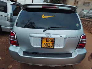Toyota Kluger 2005 Silver