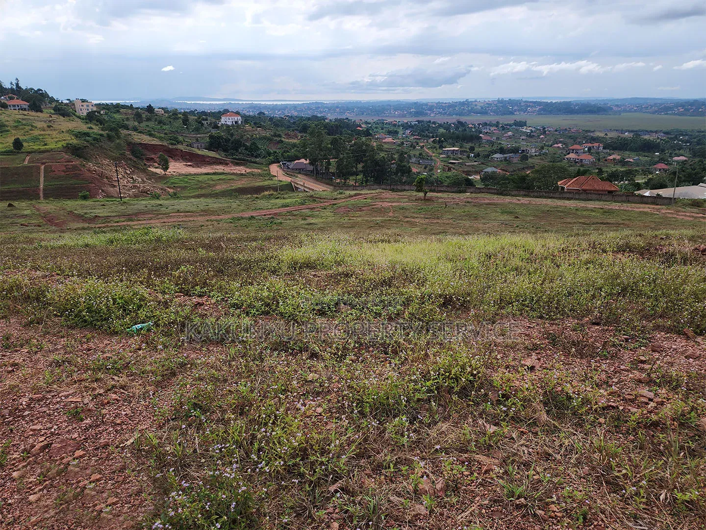 Entebbe- Ssisa (Lutaba)