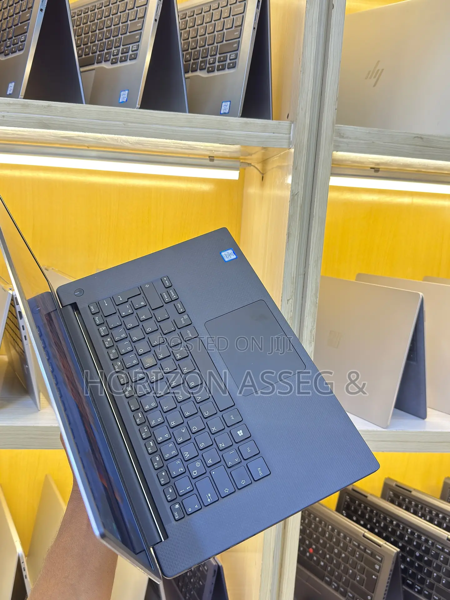 New Laptop Dell Precision 5540 8GB Intel Core i7 SSD 256GB