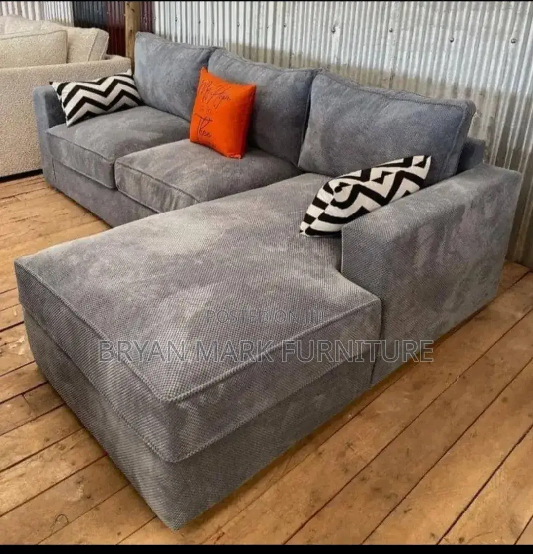 L Sofa Chair Well Made and Finished With Strong Volvet Material
