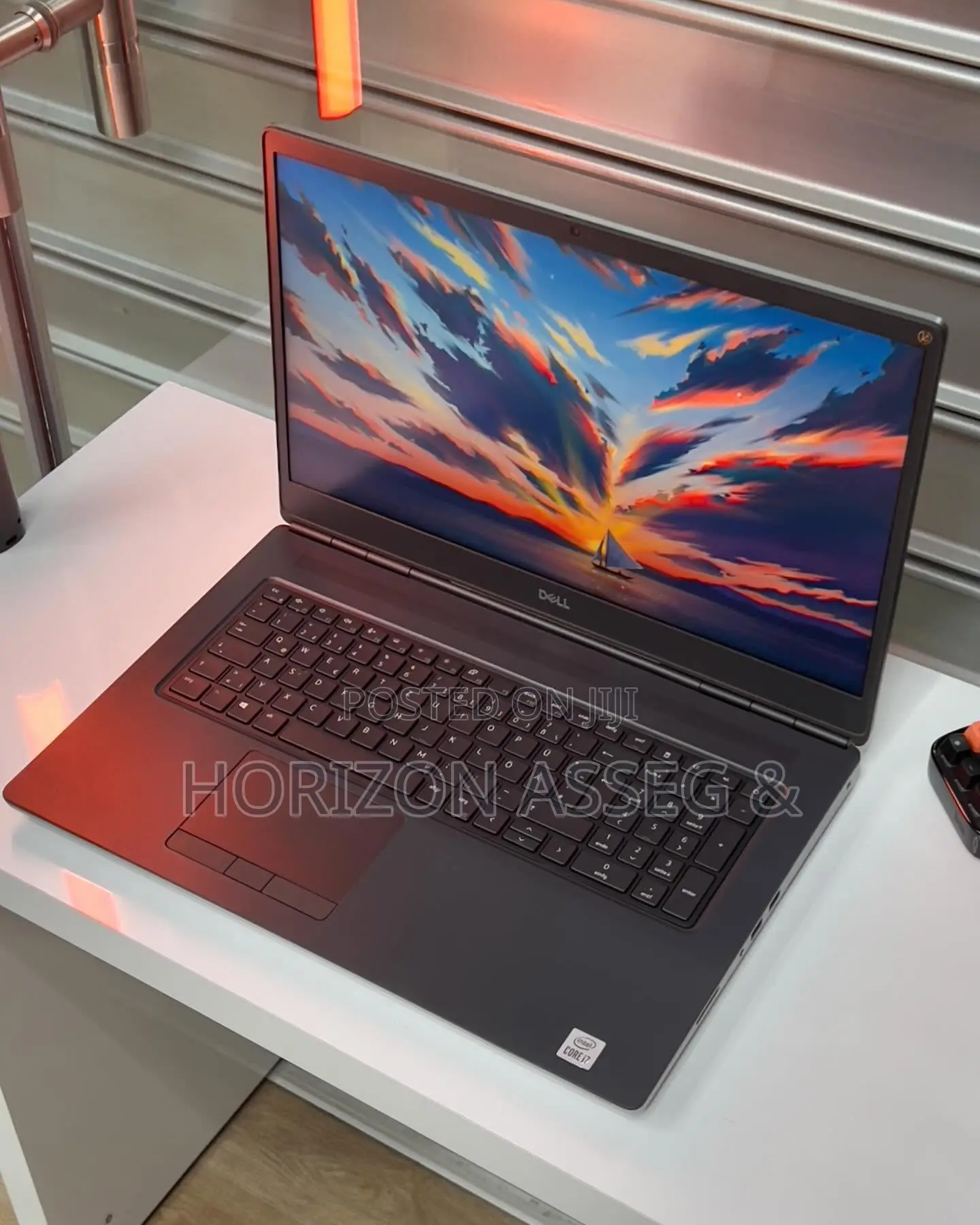 New Laptop Dell Precision 7750 8GB Intel Core i7 SSD 256GB