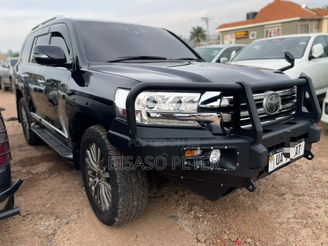 Toyota Land Cruiser 4.6 V8 ZX 2017 Black