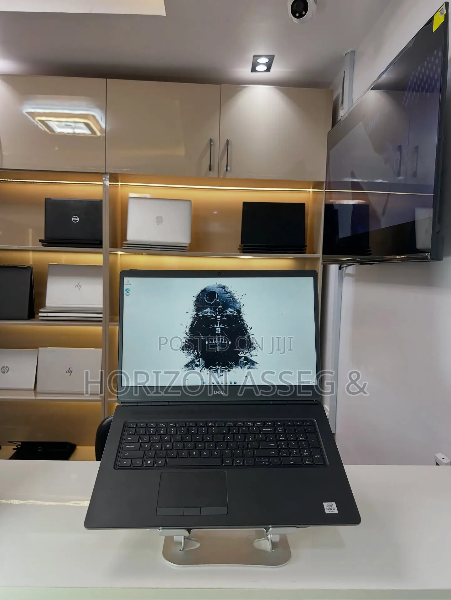 New Laptop Dell Precision 7750 8GB Intel Core i5 SSD 256GB