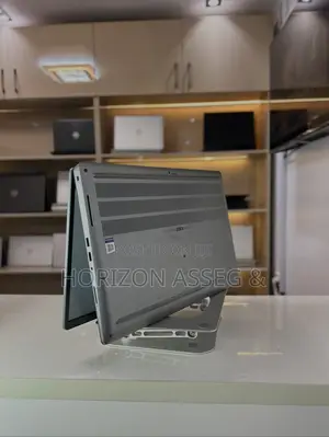 New Laptop Dell Precision 7750 8GB Intel Core i5 SSD 256GB