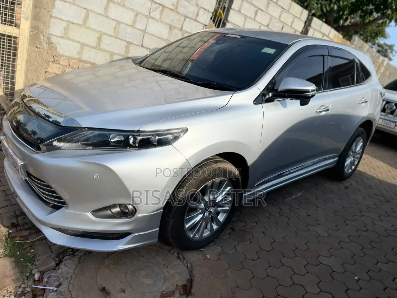 Toyota Harrier 2.0 2016 Silver