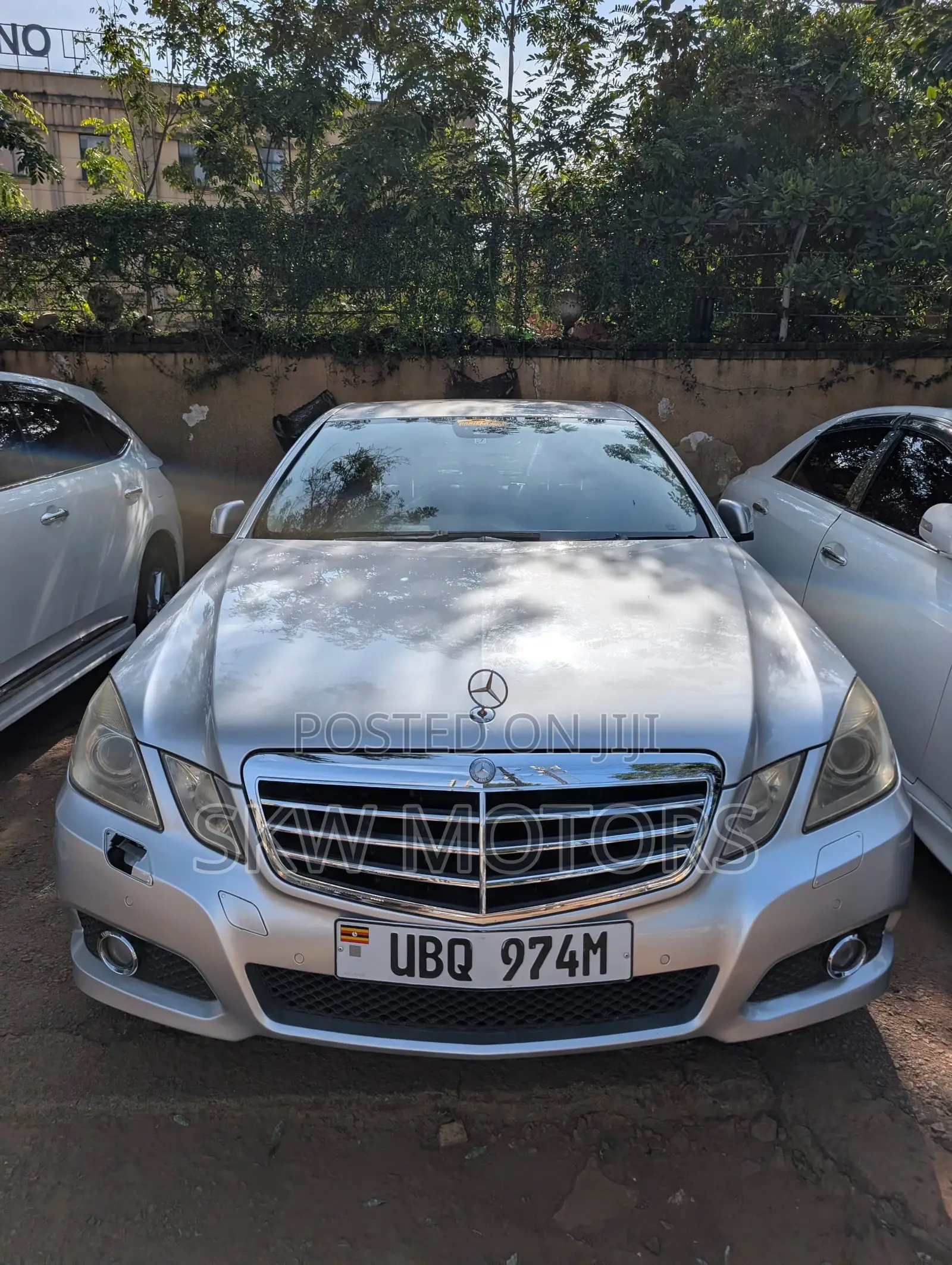 Mercedes-Benz E300 2009 Silver