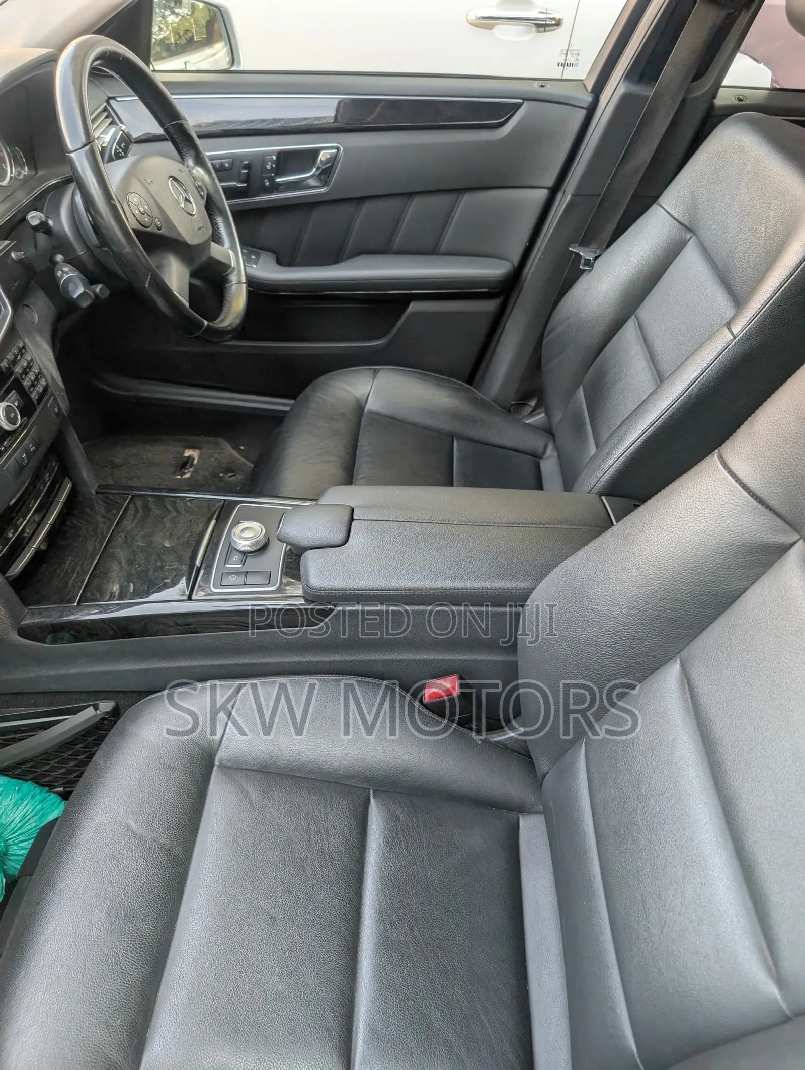 Mercedes-Benz E300 2009 Silver
