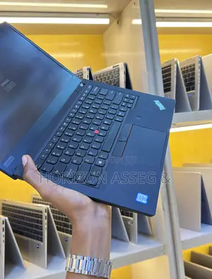 New Laptop Lenovo ThinkPad T490s 8GB Intel Core i5 SSD 256GB