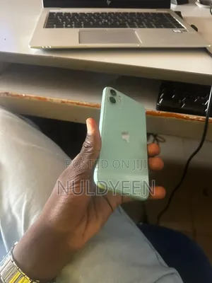 Apple iPhone 11 64 GB Green