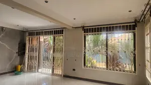 3bdrm House in Division A for sale