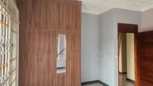 3bdrm House in Division A for sale