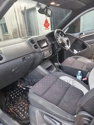 Volkswagen Tiguan SE 2013 Black