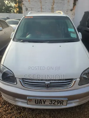 Toyota Raum 1.5 AWD 2004 White