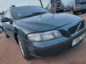 Volvo 240 Base Sedan 1993 Green
