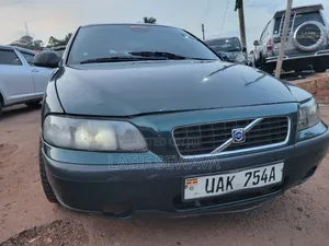 Volvo 240 Base Sedan 1993 Green