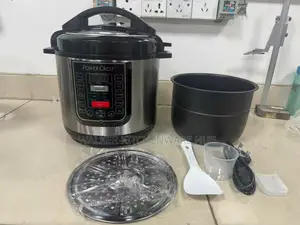 3 Plug 7.0L Power Crest Electric Pressure Cooker With a Steamer Plate