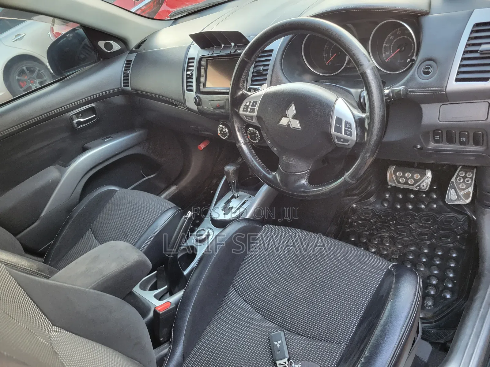 Mitsubishi Outlander GT 2012 Silver