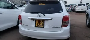 Toyota Corolla Fielder 2010 White