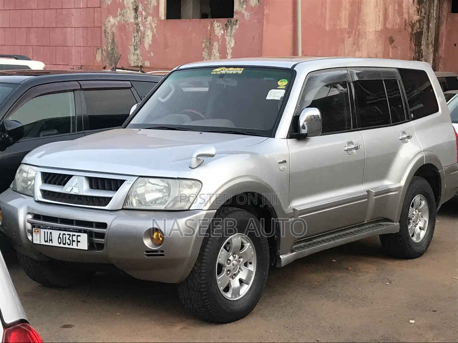Mitsubishi Pajero 2005 Silver