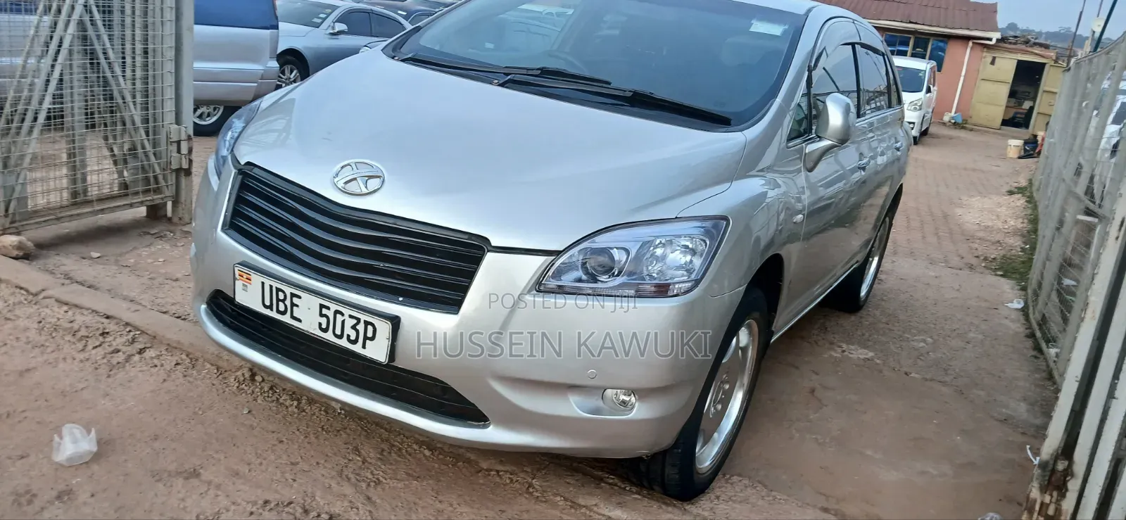 Toyota Mark X Zio 2009 Silver