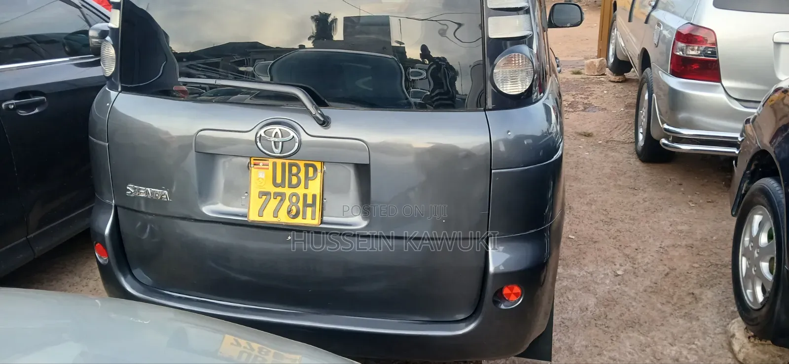 Toyota Sienta 2006 Gray