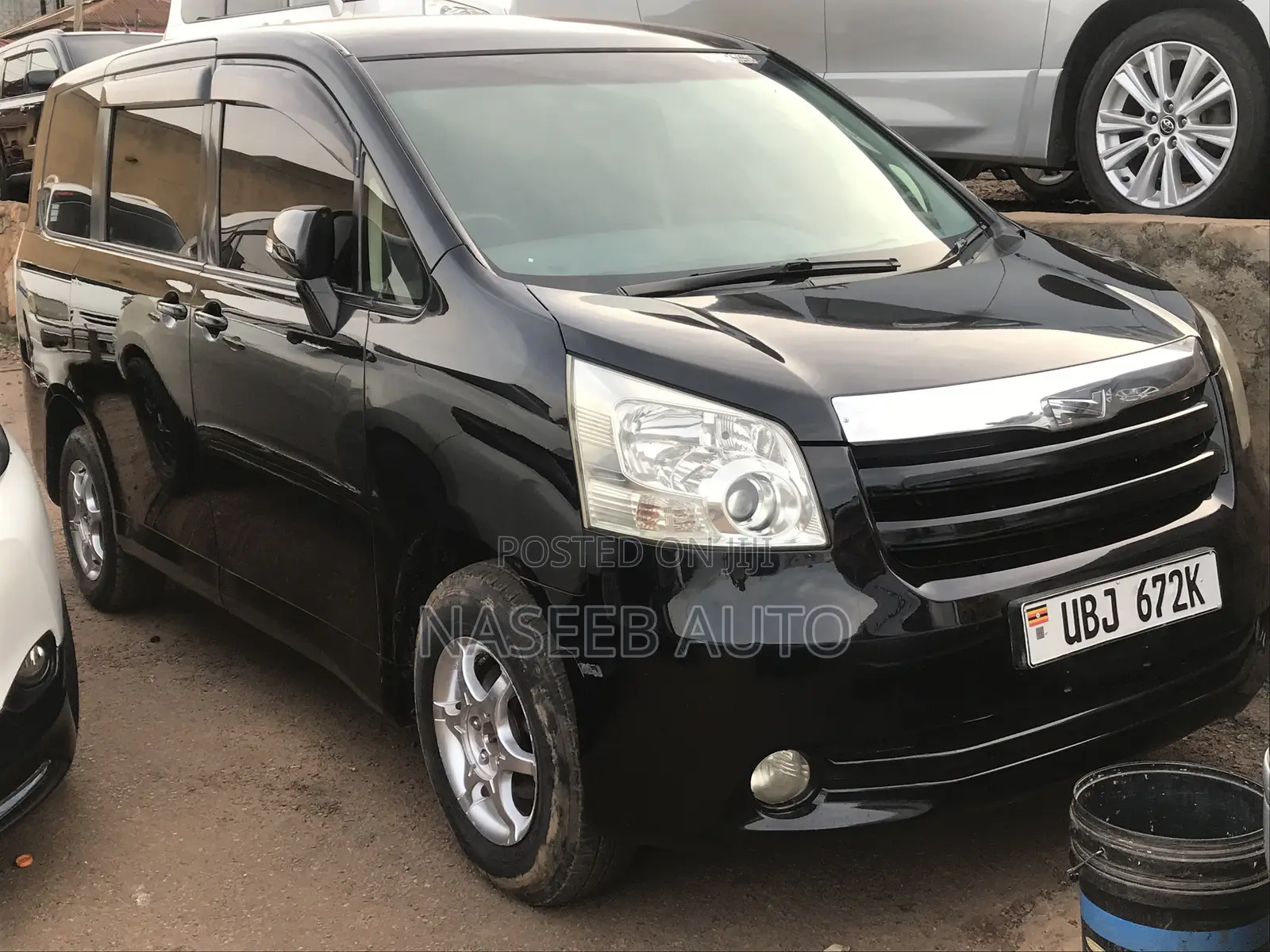 Toyota Noah 2008 Black