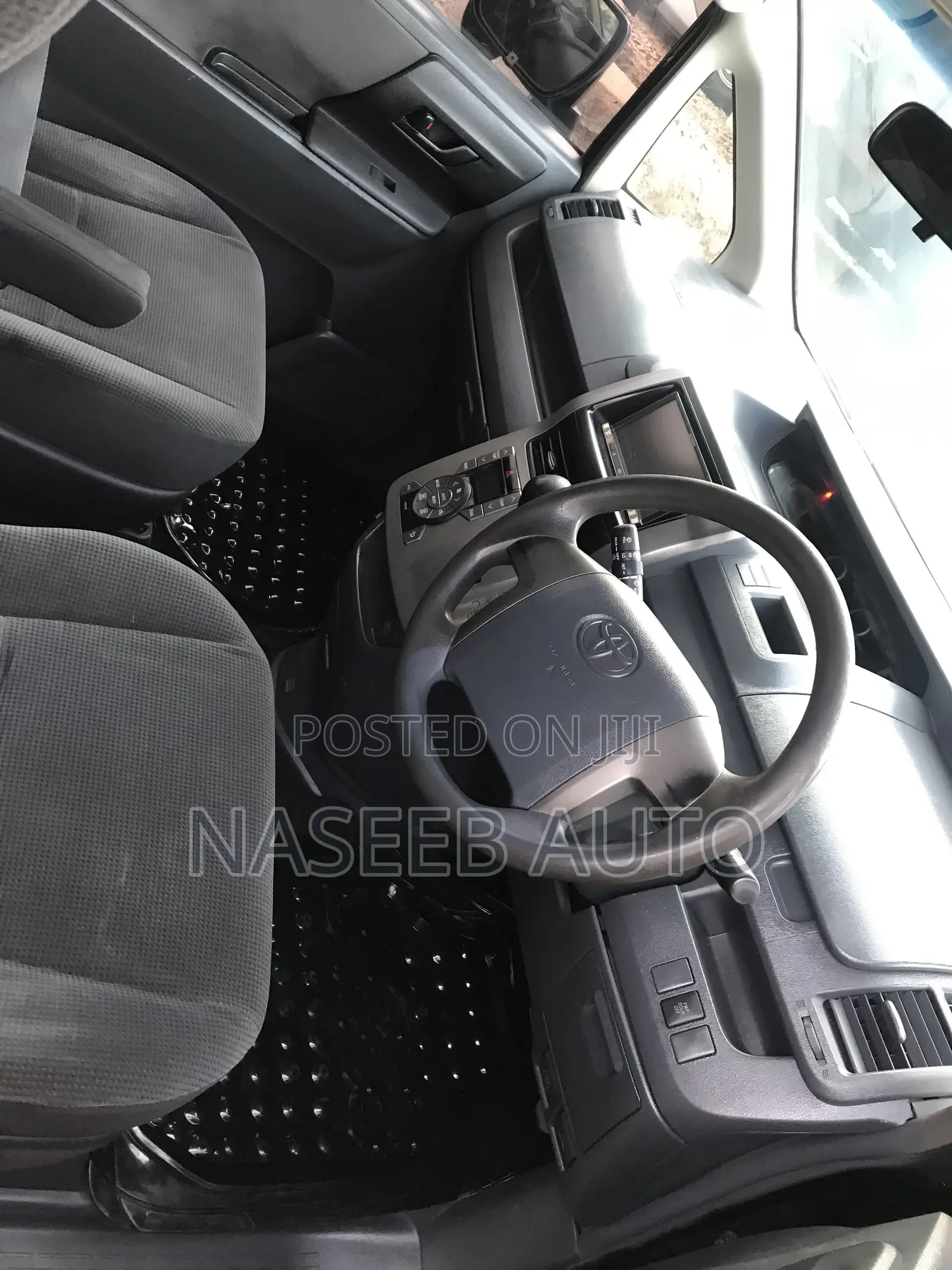 Toyota Noah 2008 Black