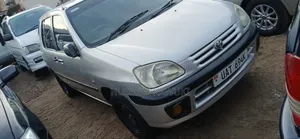 Toyota Raum 2002 Silver