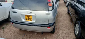 Toyota Raum 2002 Silver