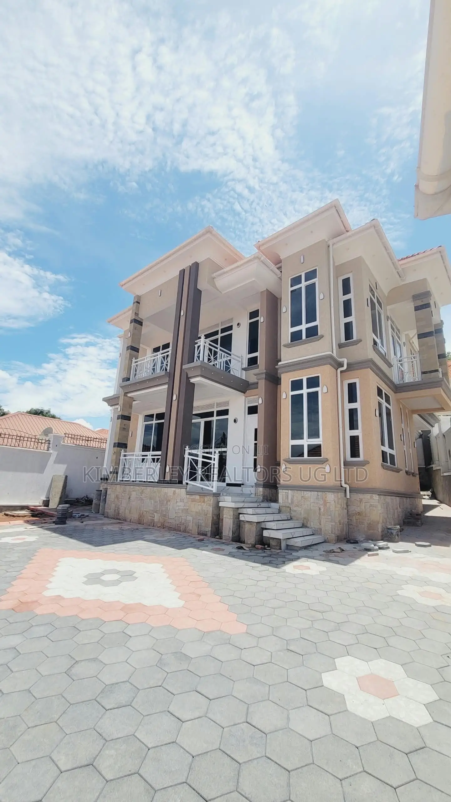 4bdrm House in Division A for sale