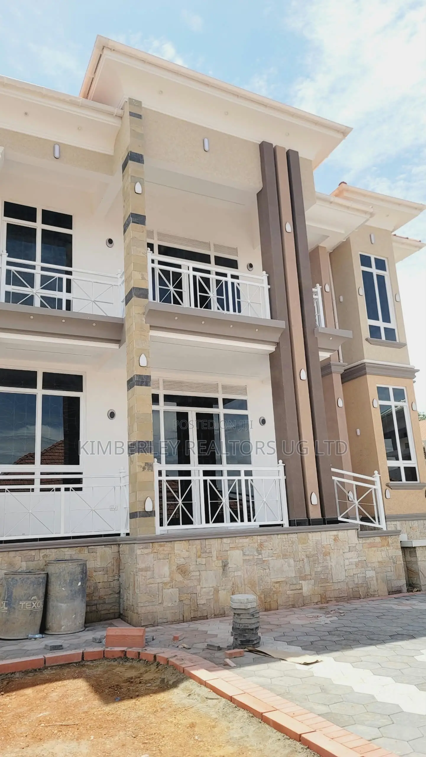 4bdrm House in Division A for sale