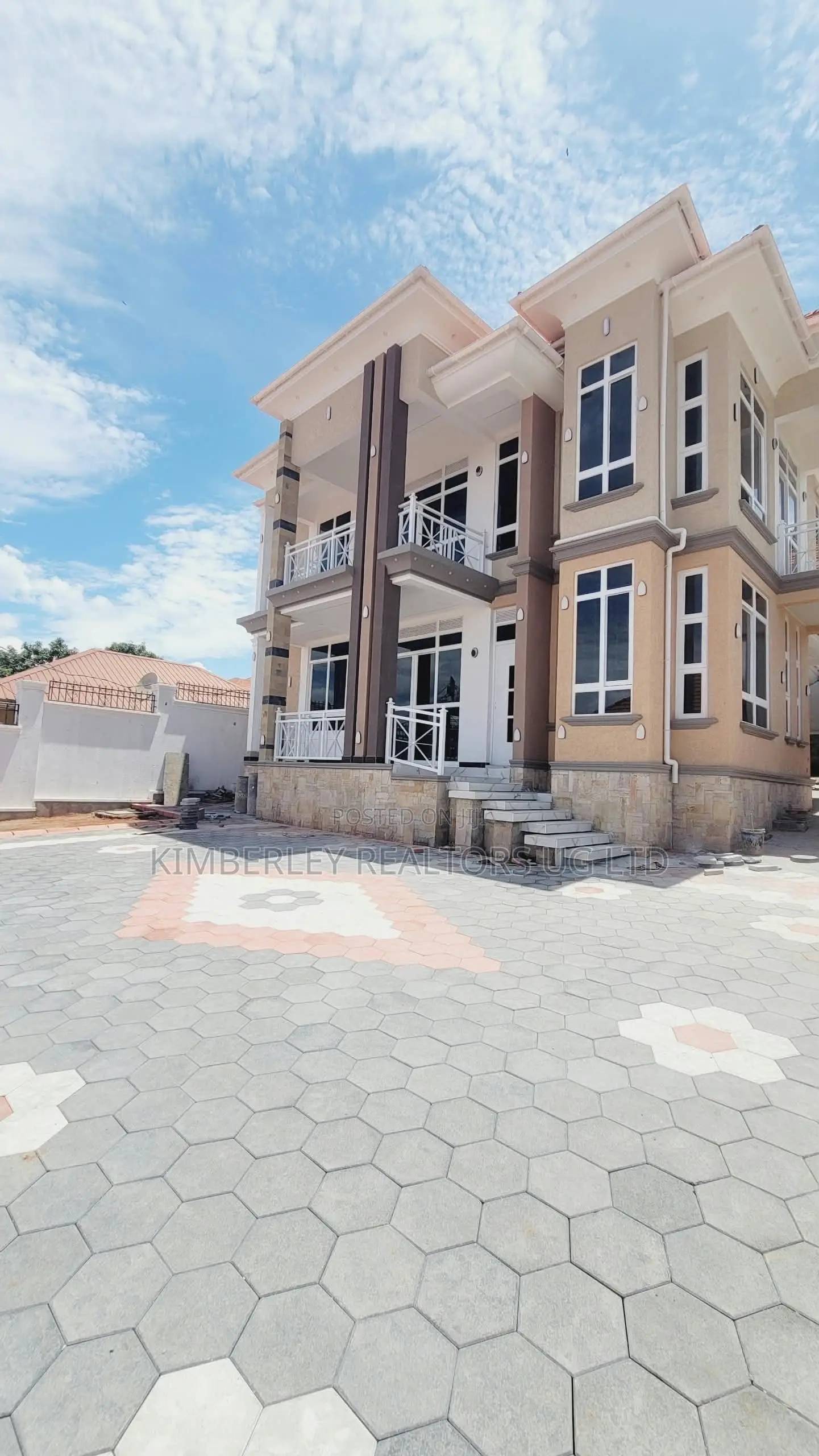 4bdrm House in Division A for sale