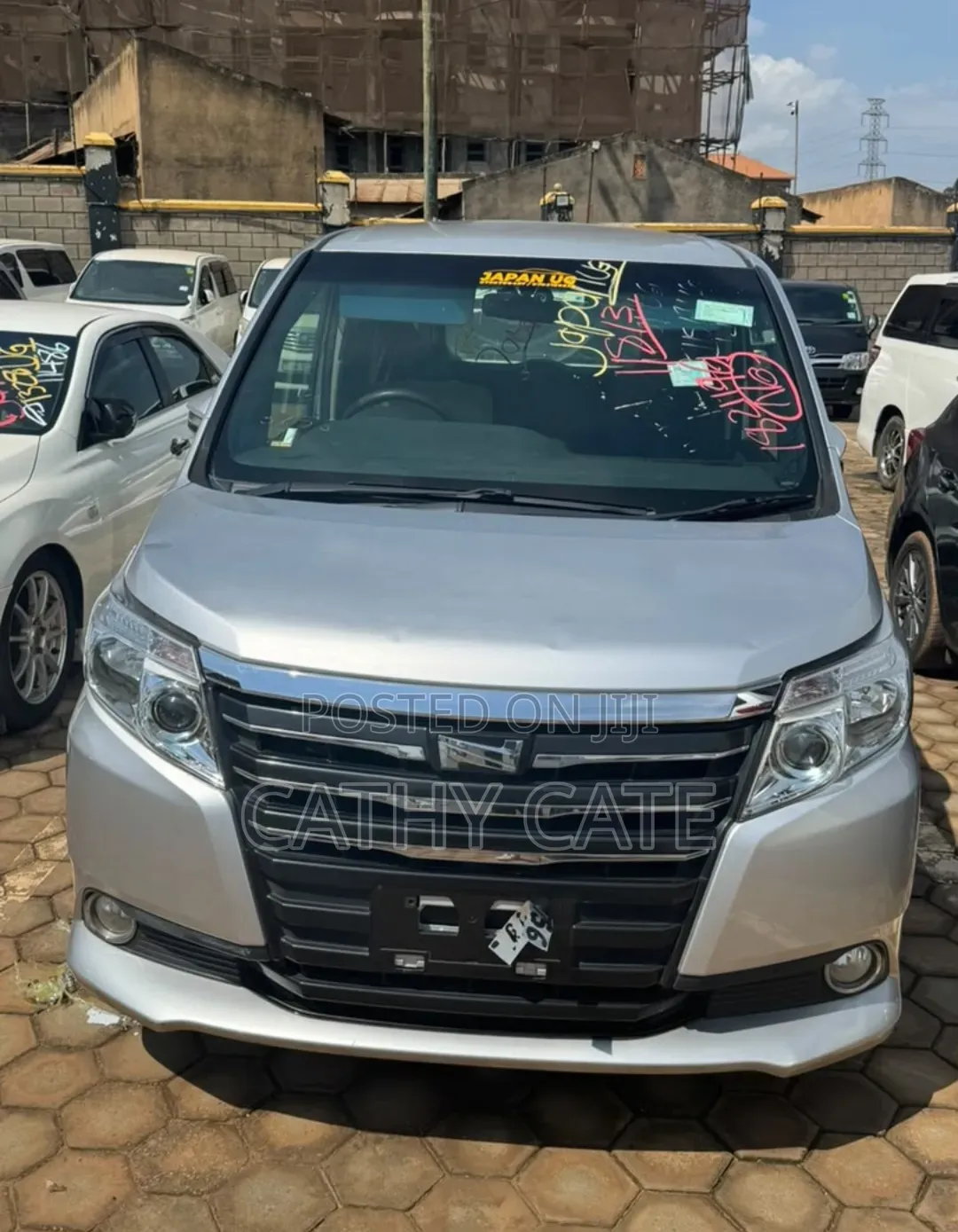 Toyota Noah 2.0 AWD (8 Seater) 2016 Gray
