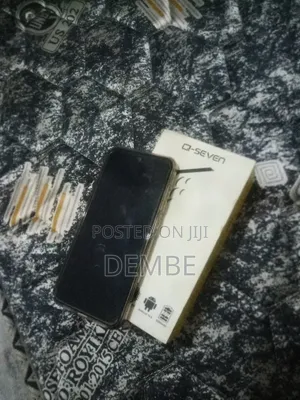 Mobile Phone 64 GB Gold