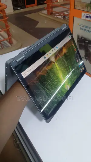 Laptop Dell Latitude 3310 2-in-1 4GB Intel Core i3 SSD 128GB