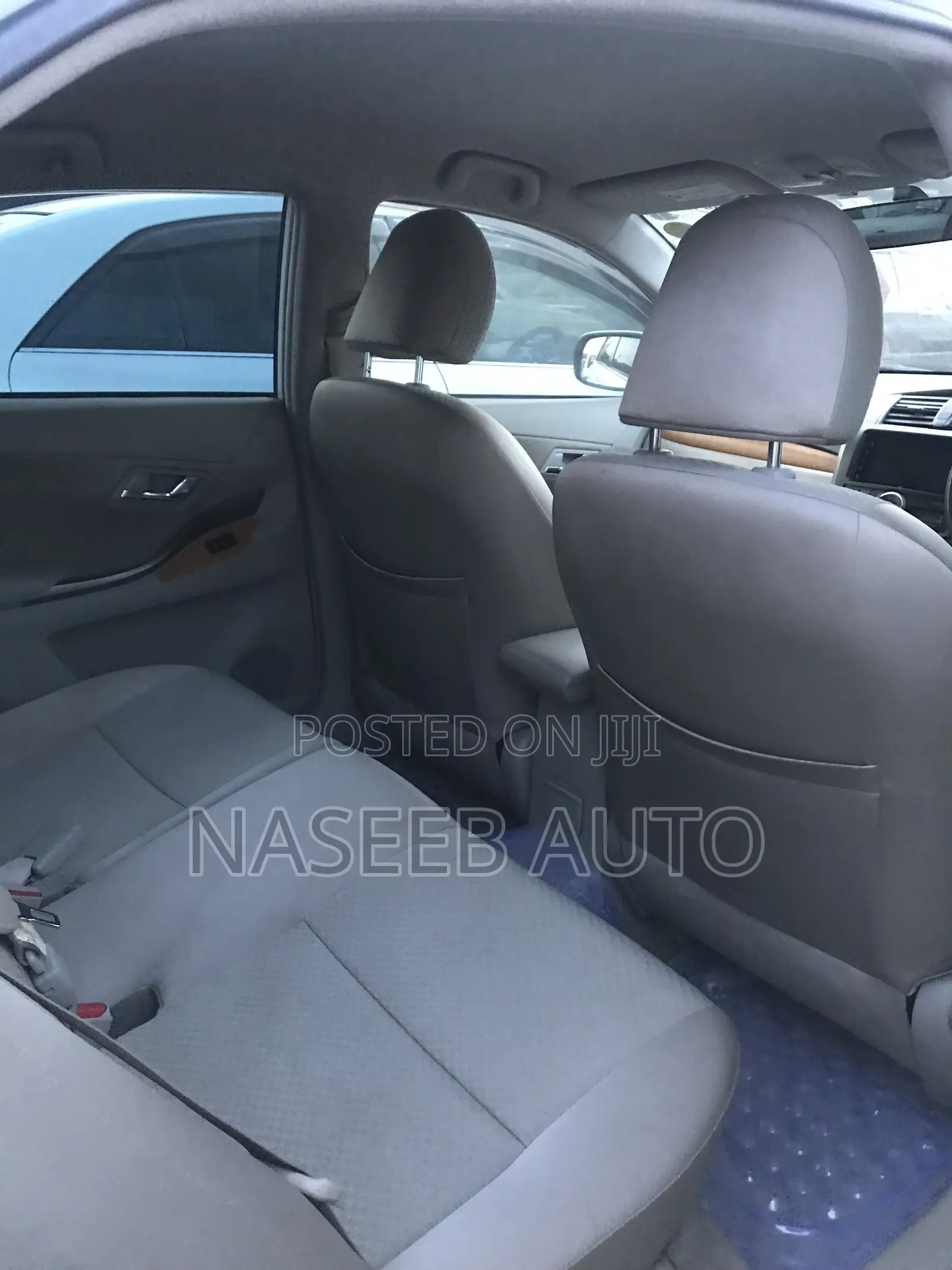 Toyota Premio 2011 White
