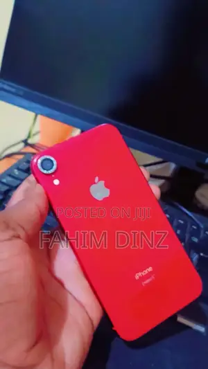 Apple iPhone XR 64 GB Red