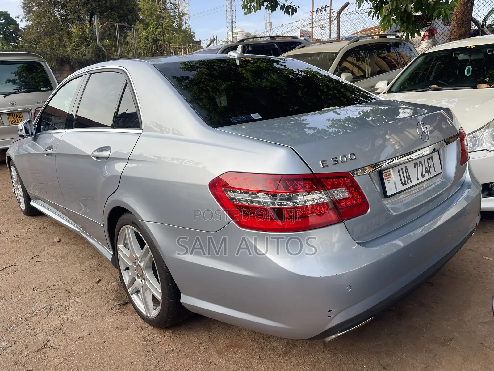 Mercedes-Benz E300 2013 Silver