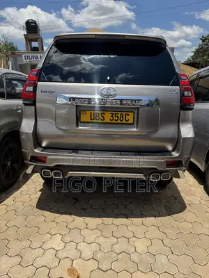 Toyota Land Cruiser Prado 2018 Brown