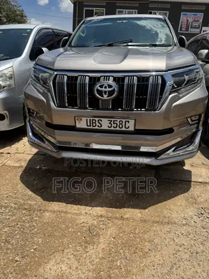 Toyota Land Cruiser Prado 2018 Brown